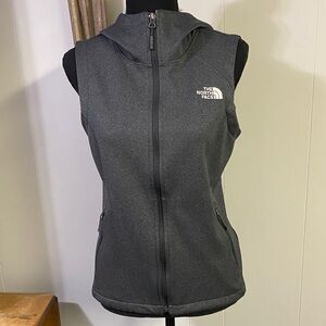 The North Face Windwall
Softshell Vest